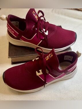 New Balance Women’s Nergize Sport V1 Athletic Shoes Size 8.5